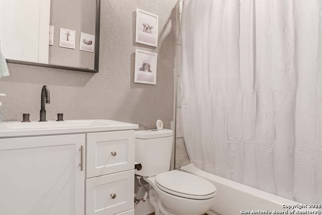 Image 46 of 47 For 732 Lake Valley