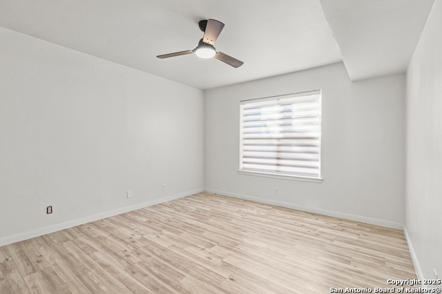 Image 5 of 24 For 923 Vance Jackson  905