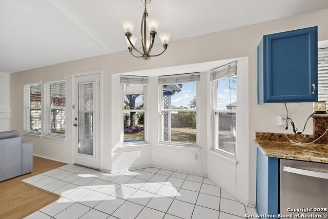 Image 13 of 32 For 4242 Knollpond