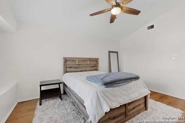 Image 16 of 32 For 4242 Knollpond