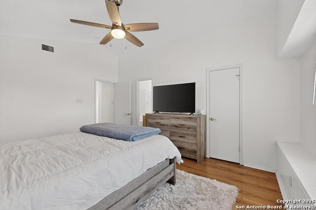 Image 17 of 32 For 4242 Knollpond