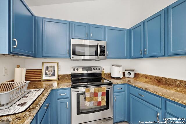 Image 9 of 32 For 4242 Knollpond