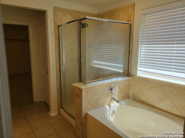 Image 15 of 19 For 10919 Fox Crest