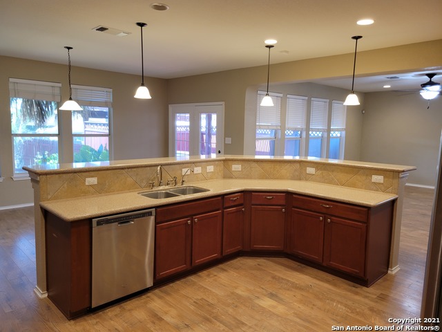 Image 6 of 19 For 10919 Fox Crest