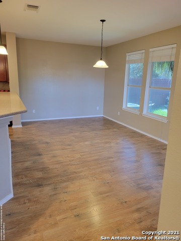 Image 7 of 19 For 10919 Fox Crest