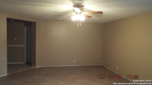 Image 2 of 6 For 1827 Leander