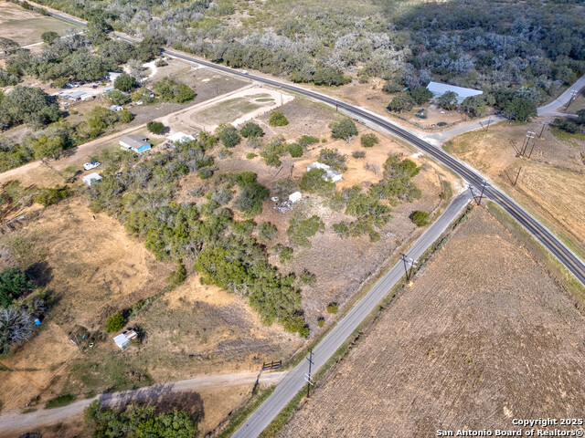 Image 2 of 4 For 520 Fm 536