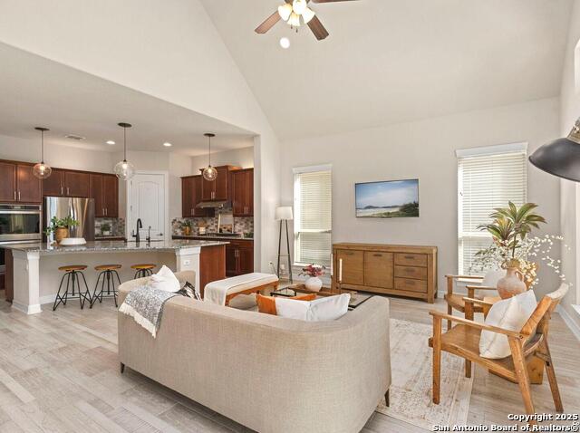 Image 10 of 40 For 28845 Bluebottle