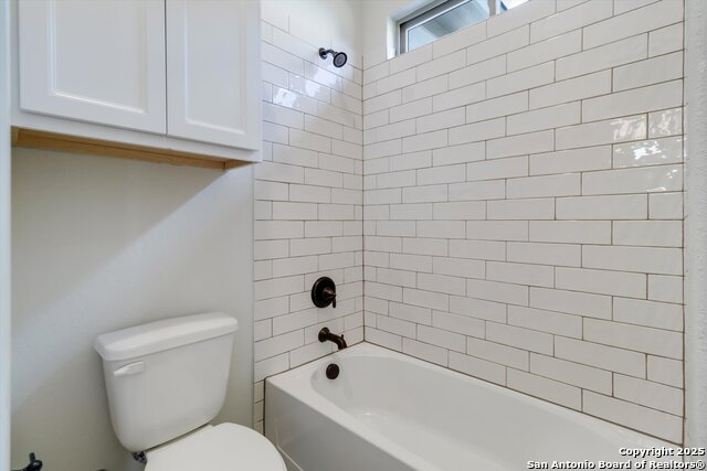 Image 18 of 32 For 31031 Charolais Way