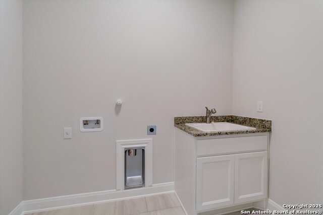 Image 26 of 32 For 31031 Charolais Way