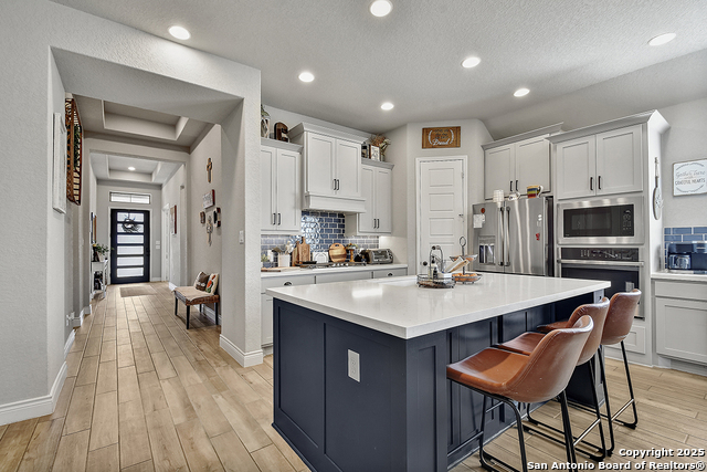 Listing photo id 8 for 2192 August  