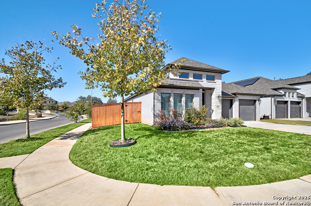 Listing photo id 0 for 2192 August  