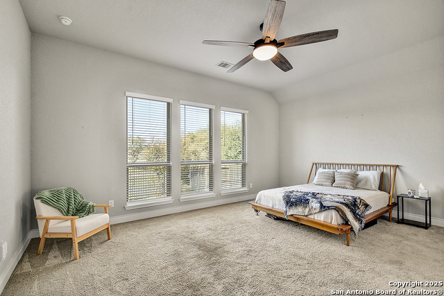 Listing photo id 21 for 2192 August  