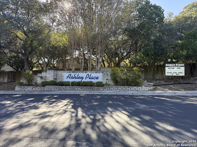 Image 32 of 36 For 3205 Rosewell