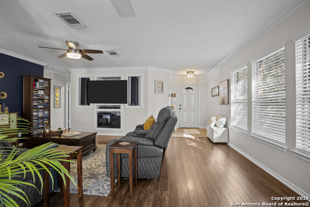 Image 6 of 36 For 3205 Rosewell