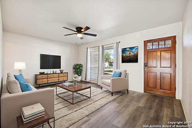 Listing photo id 1 for 6110 War Bonnet