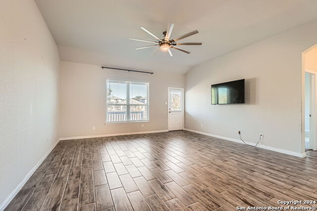 Image 10 of 27 For 15407 Proteus