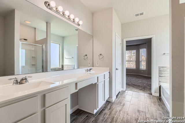 Image 14 of 27 For 15407 Proteus