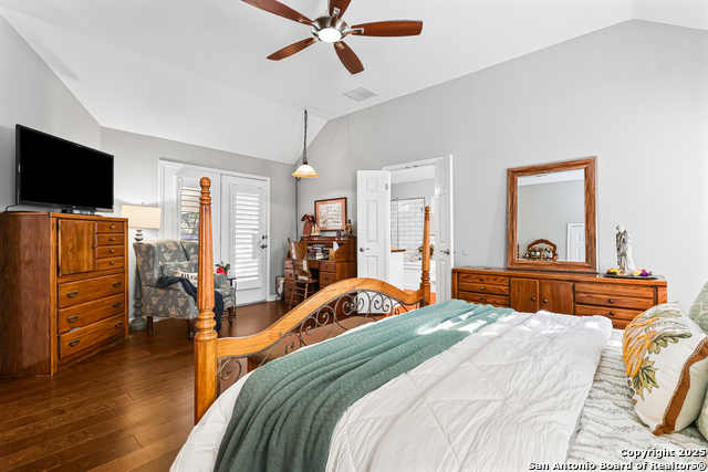 Image 18 of 36 For 6634 Shady Bend