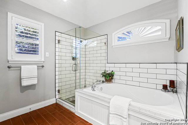 Image 21 of 36 For 6634 Shady Bend