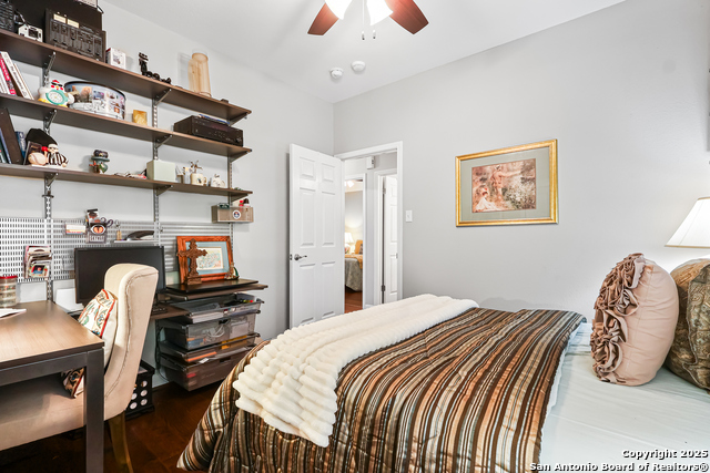 Image 26 of 36 For 6634 Shady Bend