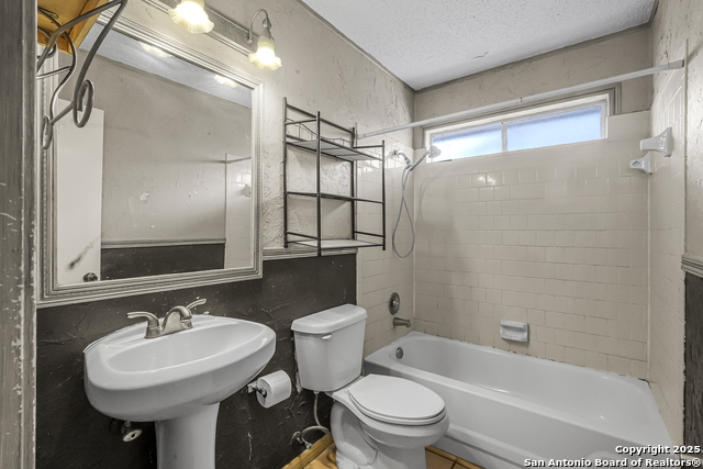 Image 12 of 20 For 4417 Stayman Dr