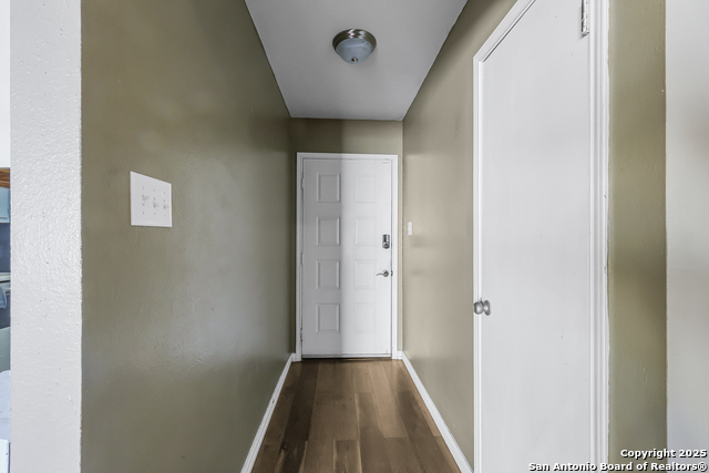 Image 4 of 20 For 4417 Stayman Dr