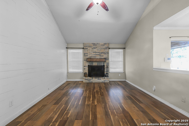 Image 5 of 20 For 4417 Stayman Dr