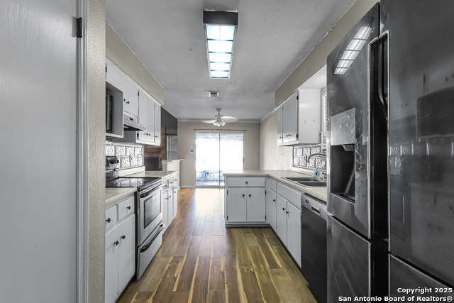 Image 8 of 20 For 4417 Stayman Dr