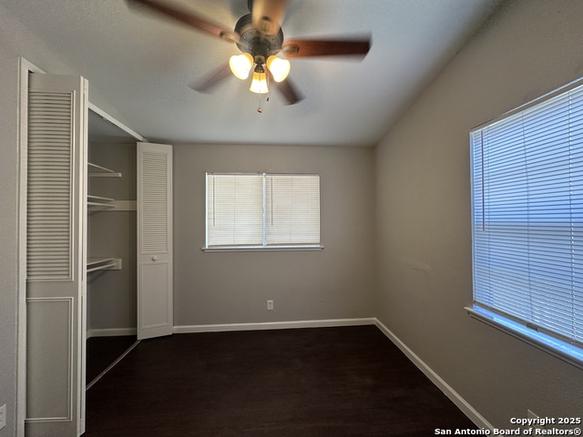 Image 8 of 12 For 5127 Village Green