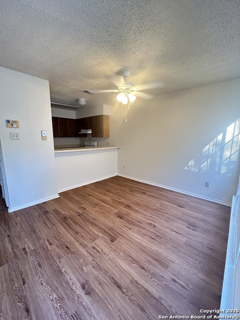 Image 8 of 10 For 14515-14517 Clovelly Wood