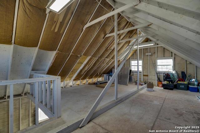 Image 26 of 31 For 1007 Bluebonnet Ln