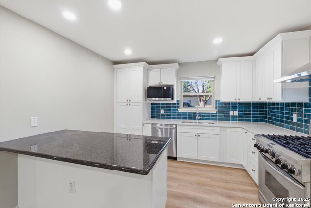 Image 10 of 27 For 8234 Greenbrier