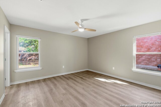 Image 17 of 27 For 8234 Greenbrier