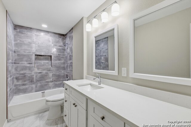 Image 22 of 27 For 8234 Greenbrier