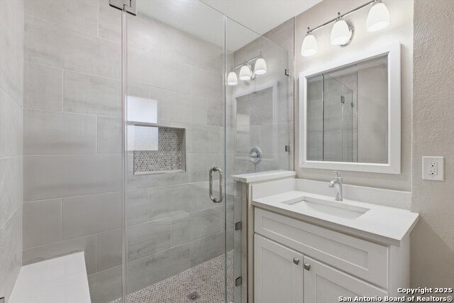 Image 23 of 27 For 8234 Greenbrier