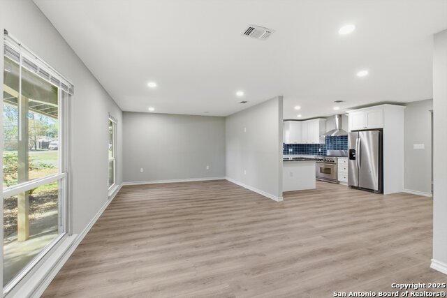 Image 5 of 27 For 8234 Greenbrier