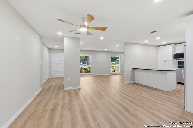 Image 8 of 27 For 8234 Greenbrier