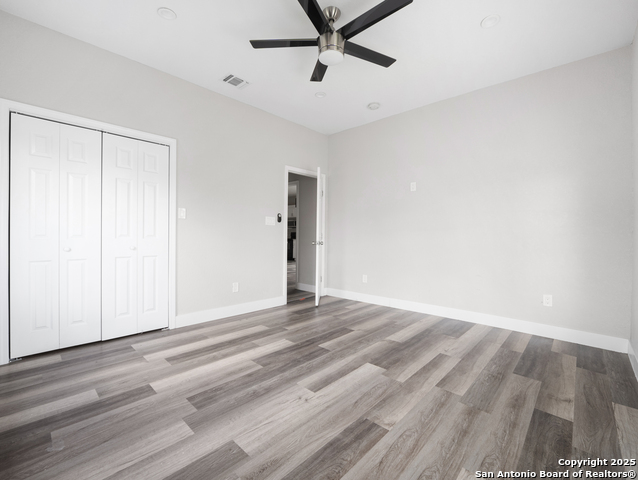 Image 21 of 27 For 130 Vitra Pl