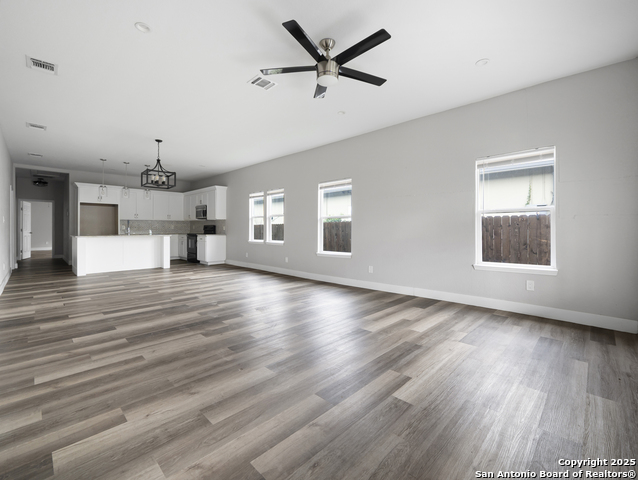 Image 7 of 27 For 130 Vitra Pl