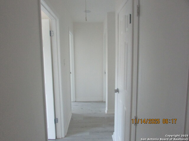 Image 19 of 39 For 5243 Fountain Lk