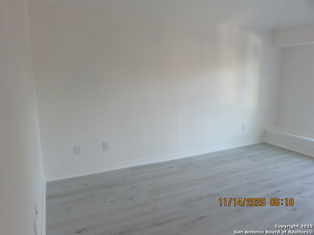 Image 31 of 39 For 5243 Fountain Lk