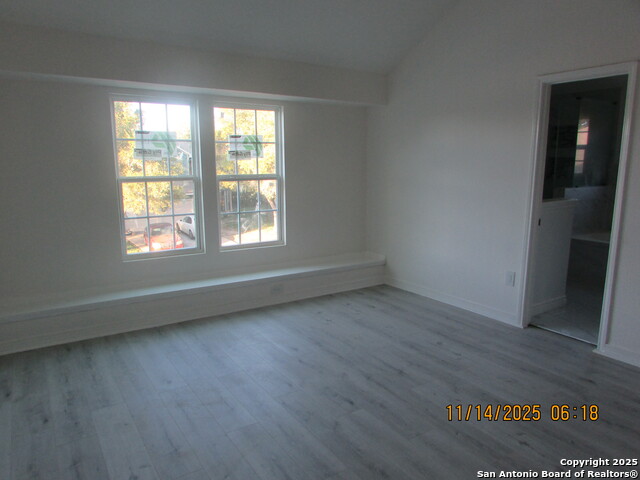 Image 32 of 39 For 5243 Fountain Lk