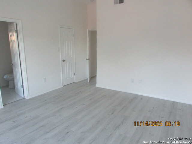 Image 33 of 39 For 5243 Fountain Lk