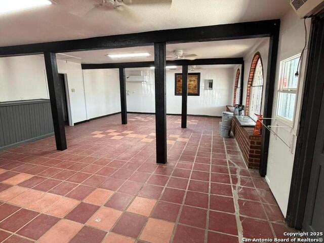 Listing photo id 6 for 2011 Mission