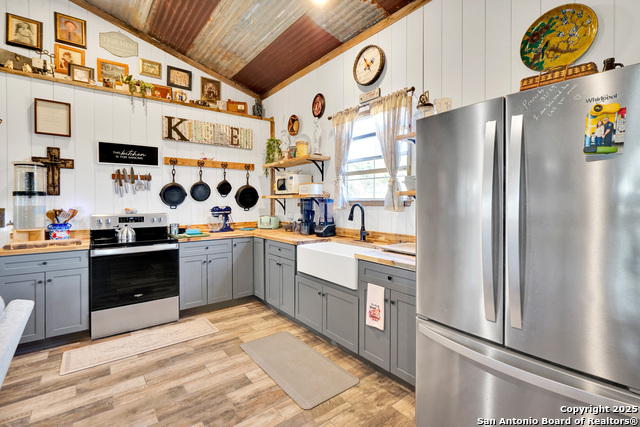 Listing photo id 9 for 125 Valencia