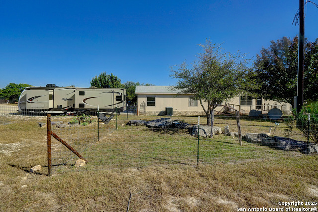 Listing photo id 43 for 125 Valencia