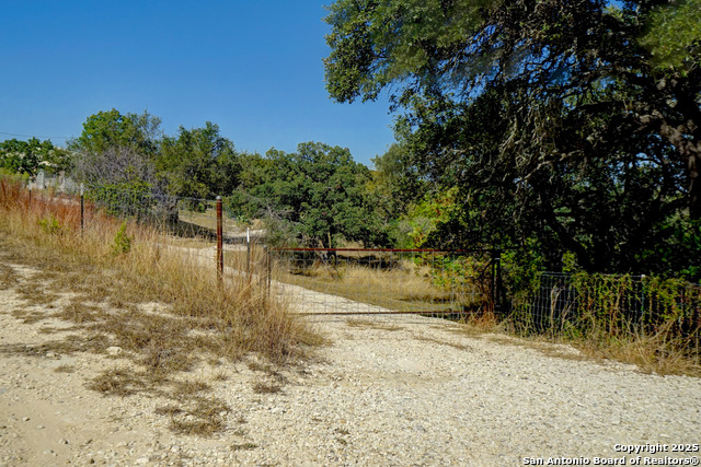 Listing photo id 47 for 125 Valencia