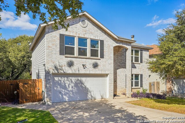 Image 2 of 39 For 307 Clover Creek