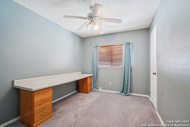 Image 24 of 39 For 307 Clover Creek